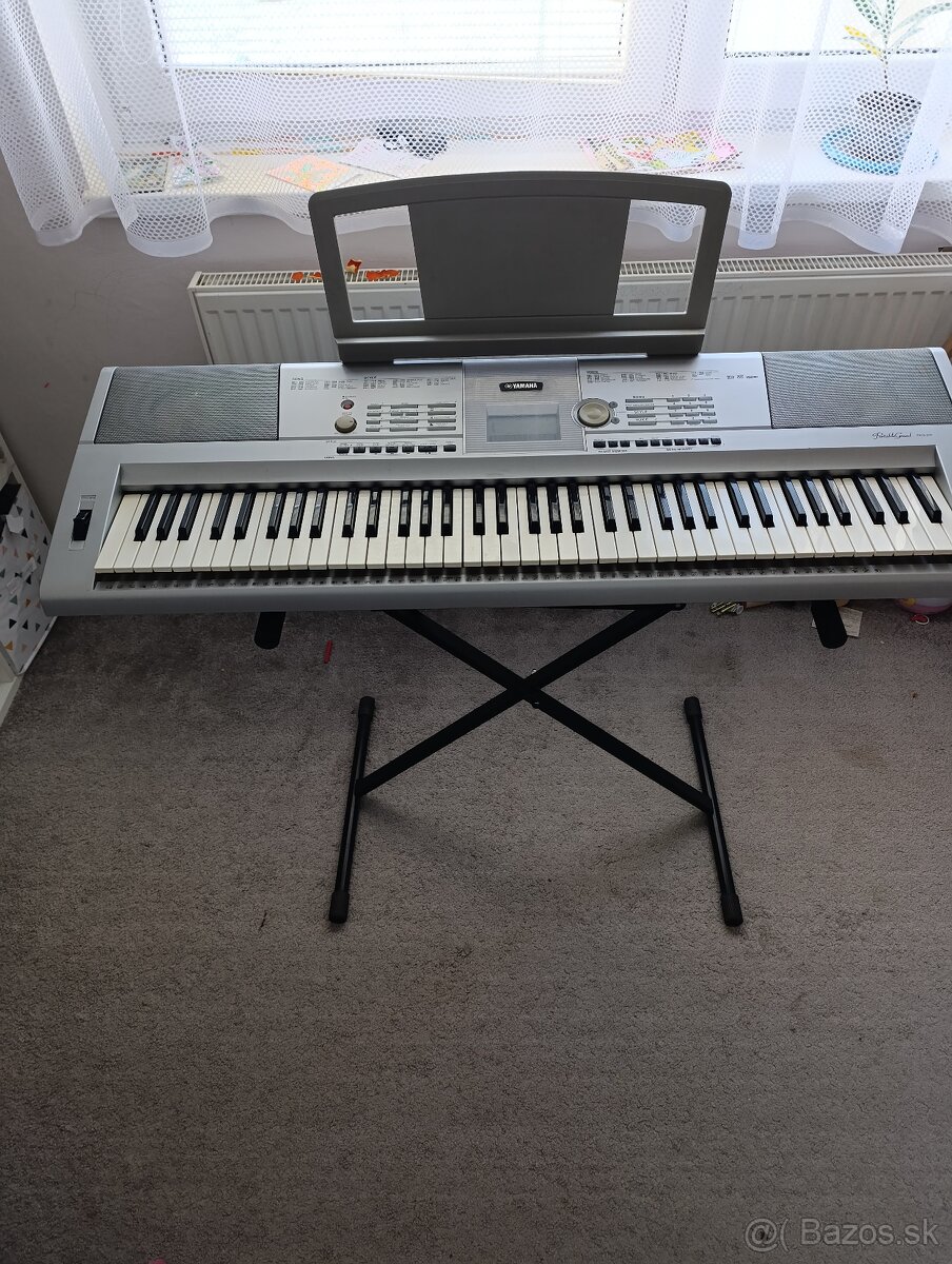 Yamaha dgx205