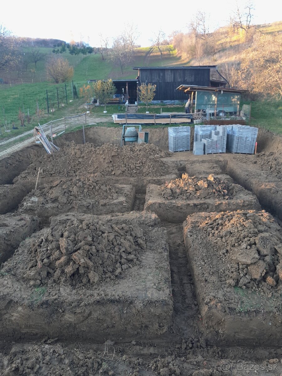 Vykopove prace minibagrom 2t