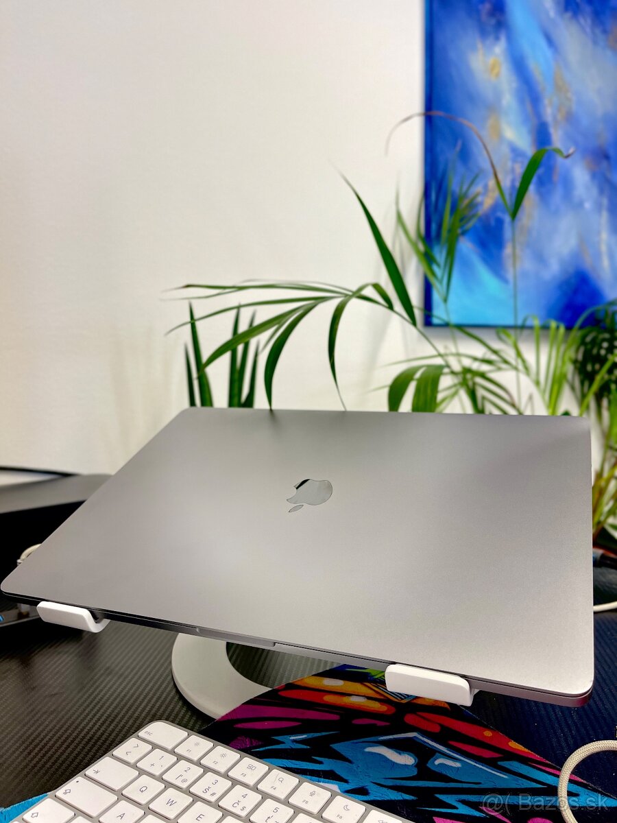 Predám MacBook Pro 16" 2019