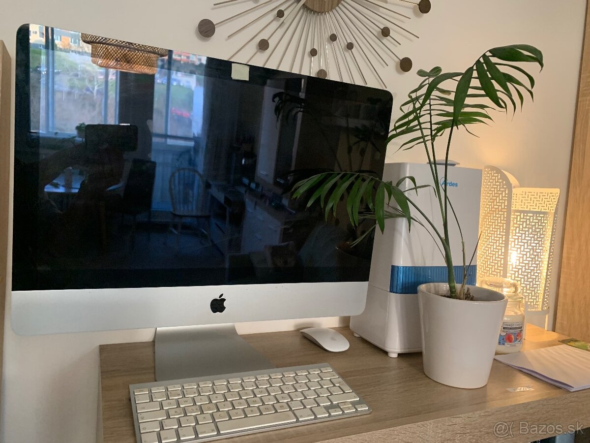 Apple iMac, 21.5”, Mid 2011