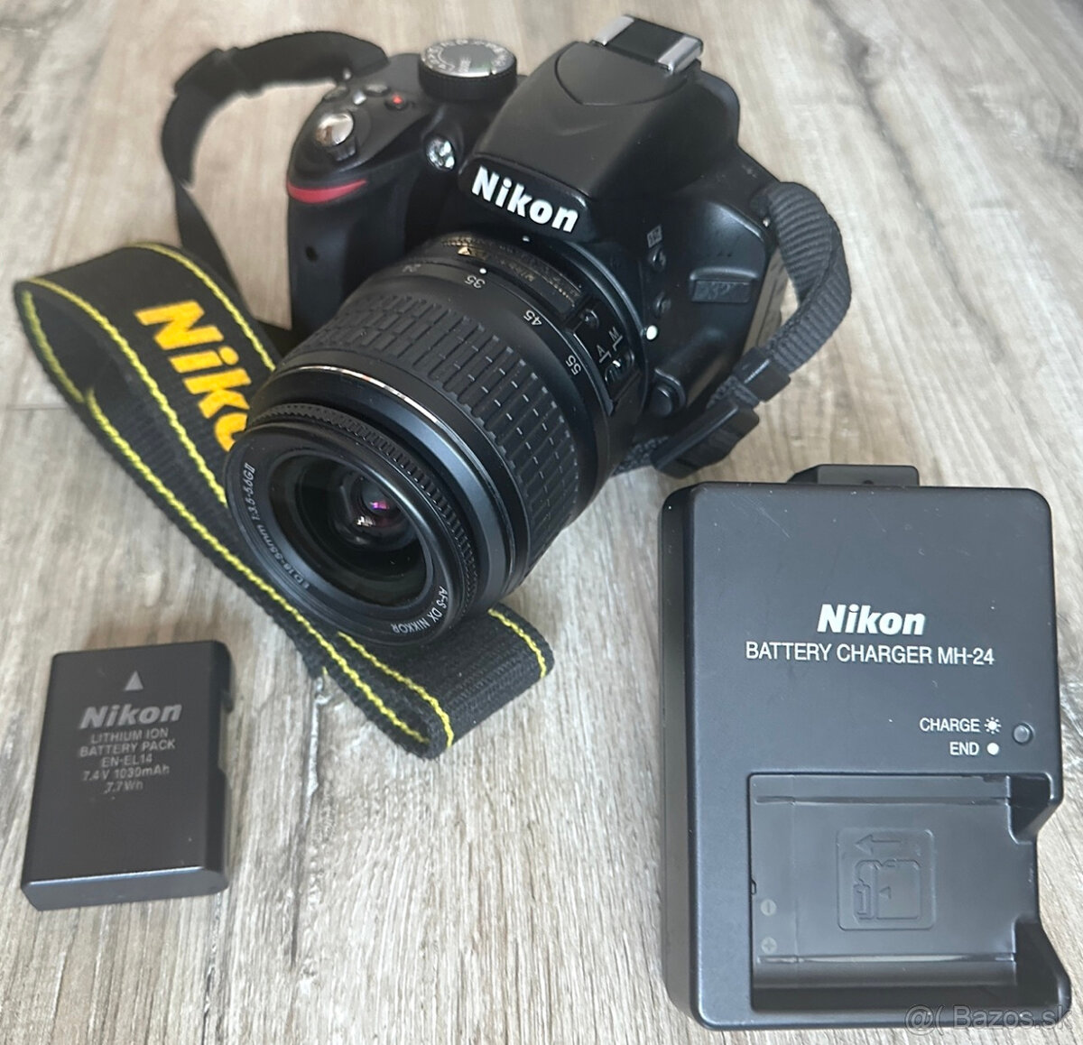 Nikon D3200 + Nikon 18-55mm f/3.5-5.6G ED II
