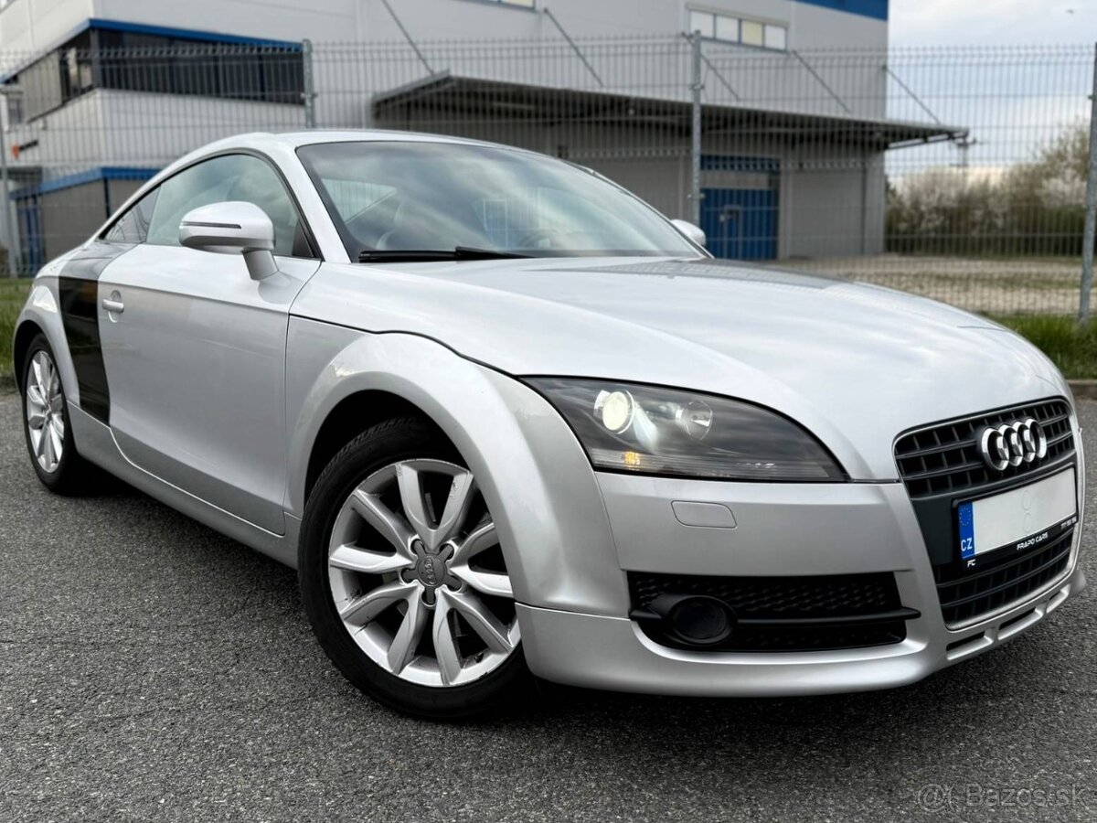 Audi TT 2.0 TFSI 147kW manuál | kůže, xenon, tempomat