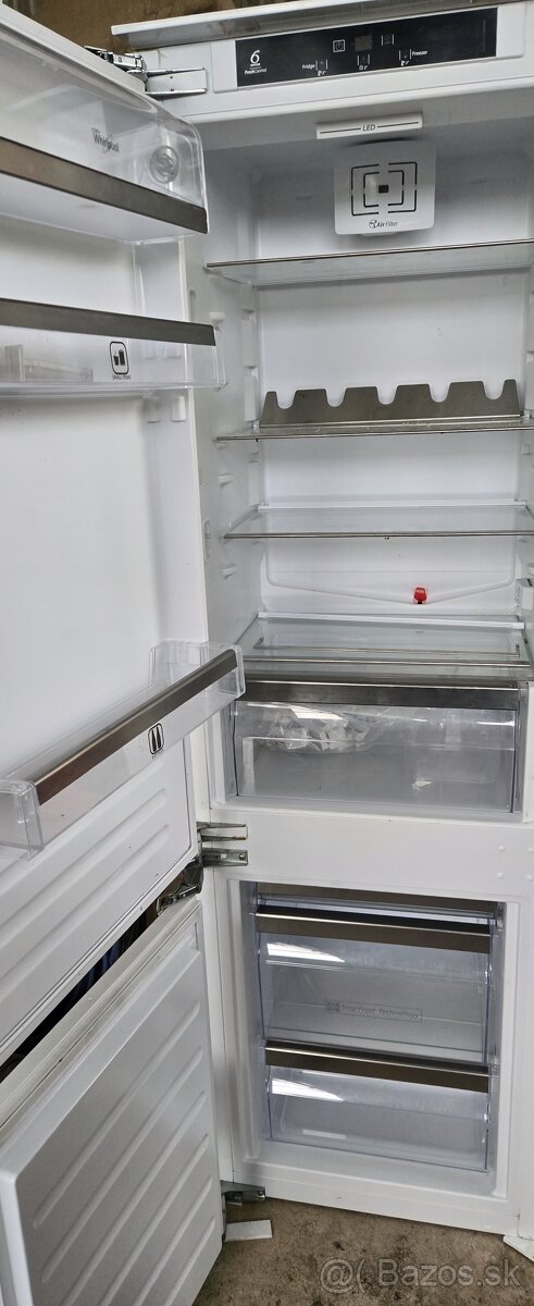 Whirlpool vstavaná chladnička