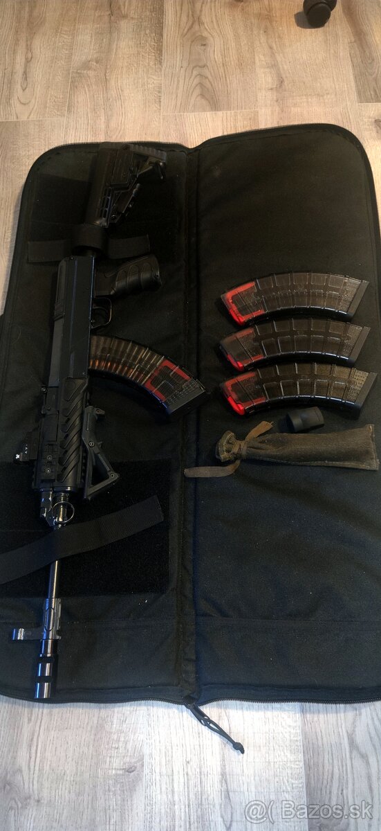 Samopal Sa 858
