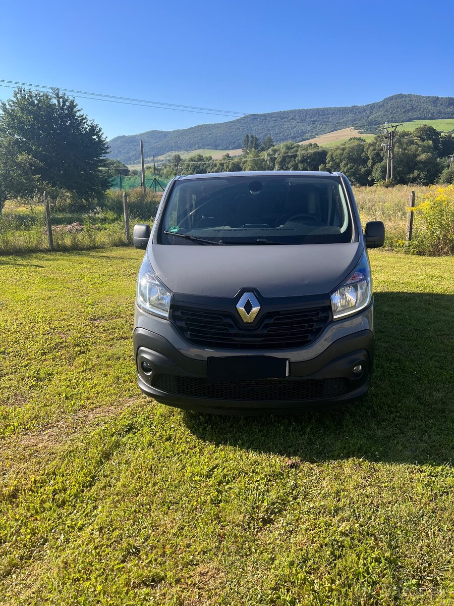 Renault trafic1.6dci 107kw 6 miestny