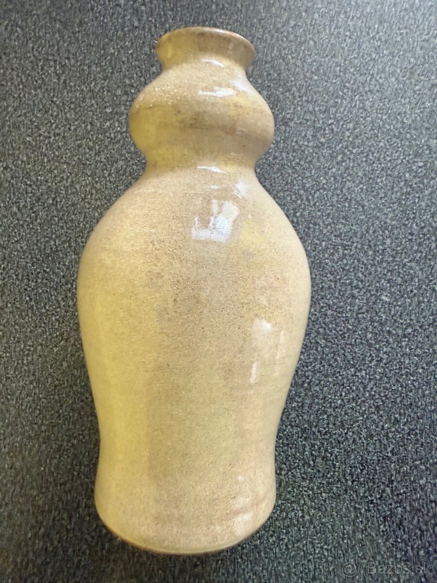 Porcelánová váza