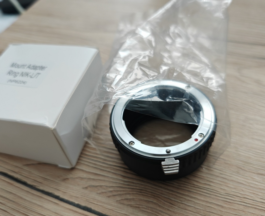 Adaptér na objektívy Nikon F na L /Leica-Panasonic/