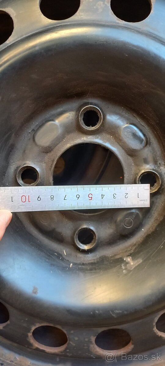 Zimné pneum s diskami 175/65 r14 matador