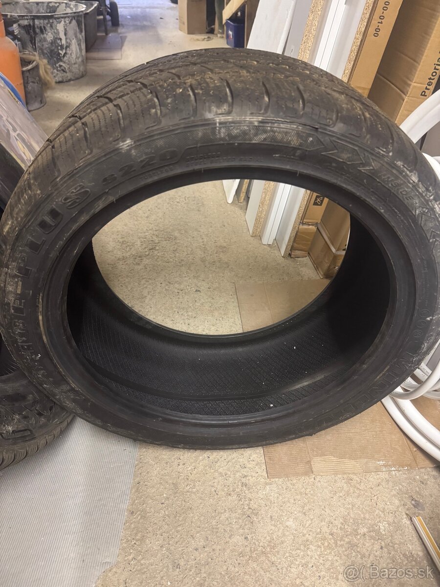 Minerva 275/40R20 106V XL