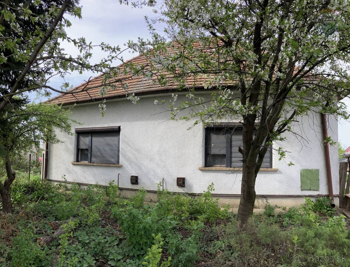 REZERVOVANÉ Predaj rodinný dom Mojmírovce