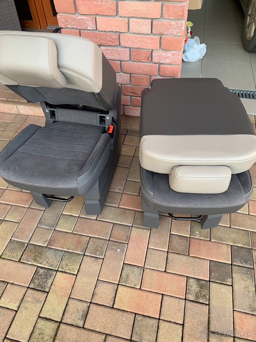 Prodám poslední řadu sedadel VW Multivan T7 Alcantara Kůže