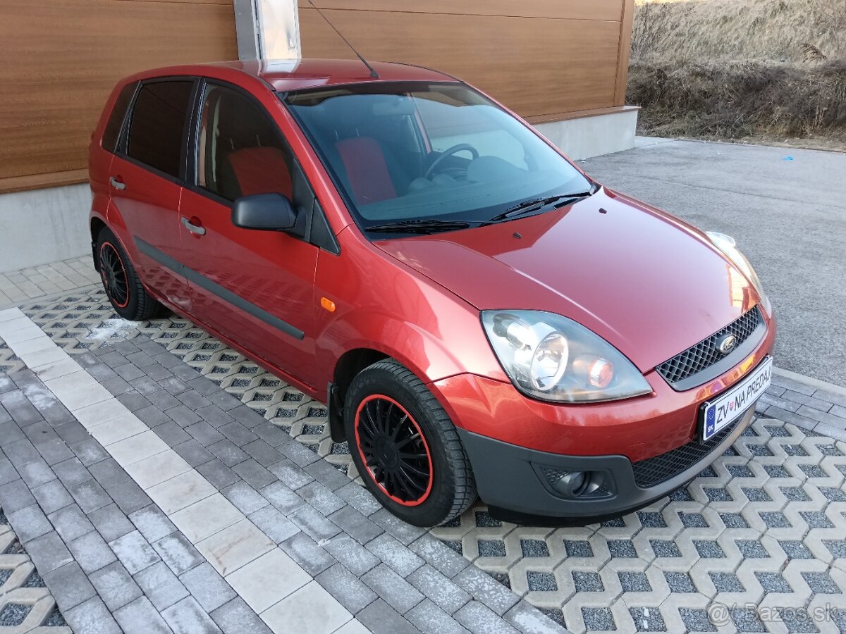 Ford Fiesta 1.4 TDCI, rv. 2008, 1. Majiteľ,  kúpené SR