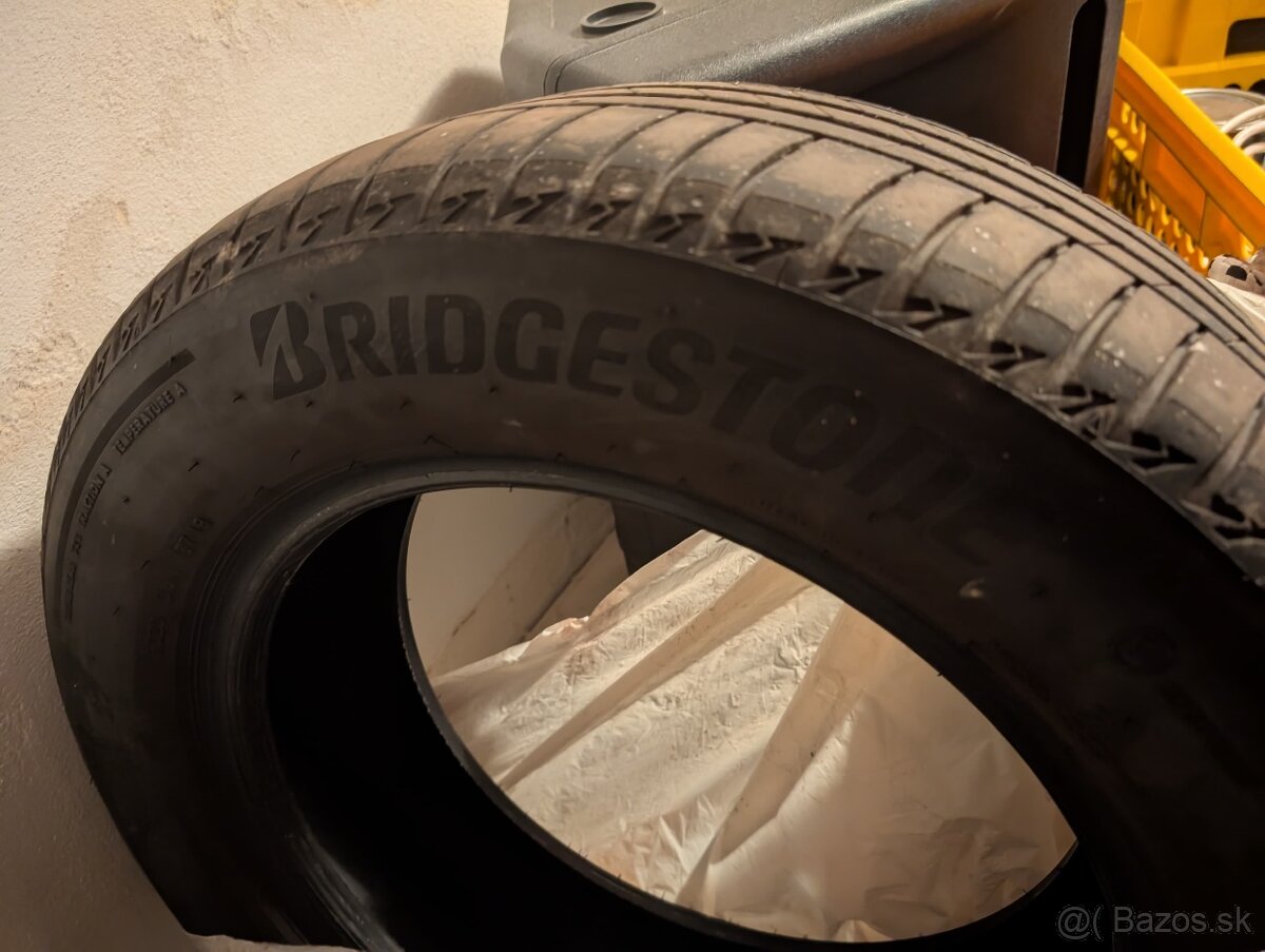 Predám Letné pneu Bridgestone Turanza T005 205/60 r16
