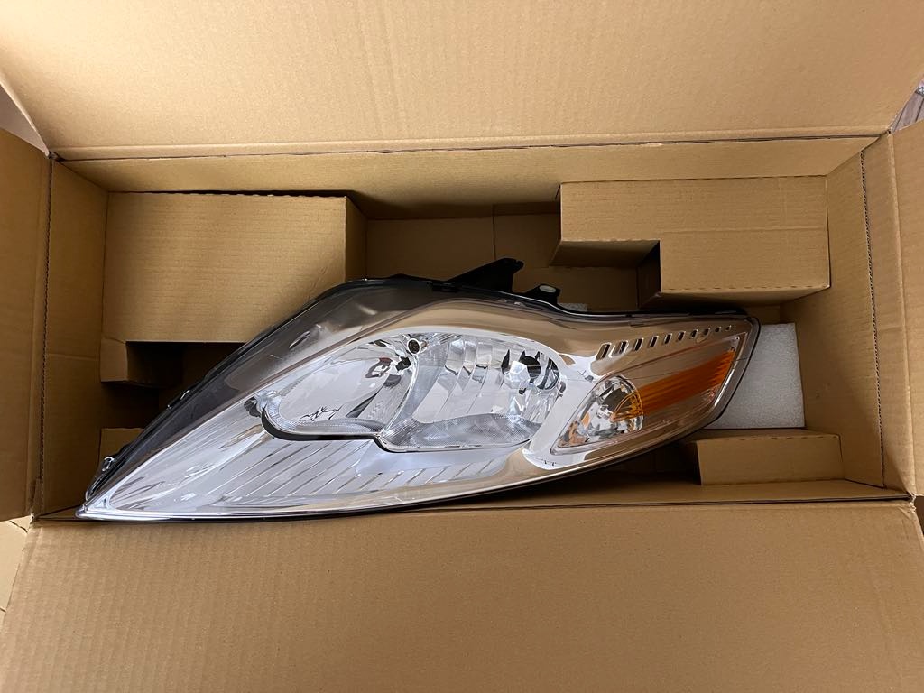Predné svetlomety na Ford Mondeo MK4