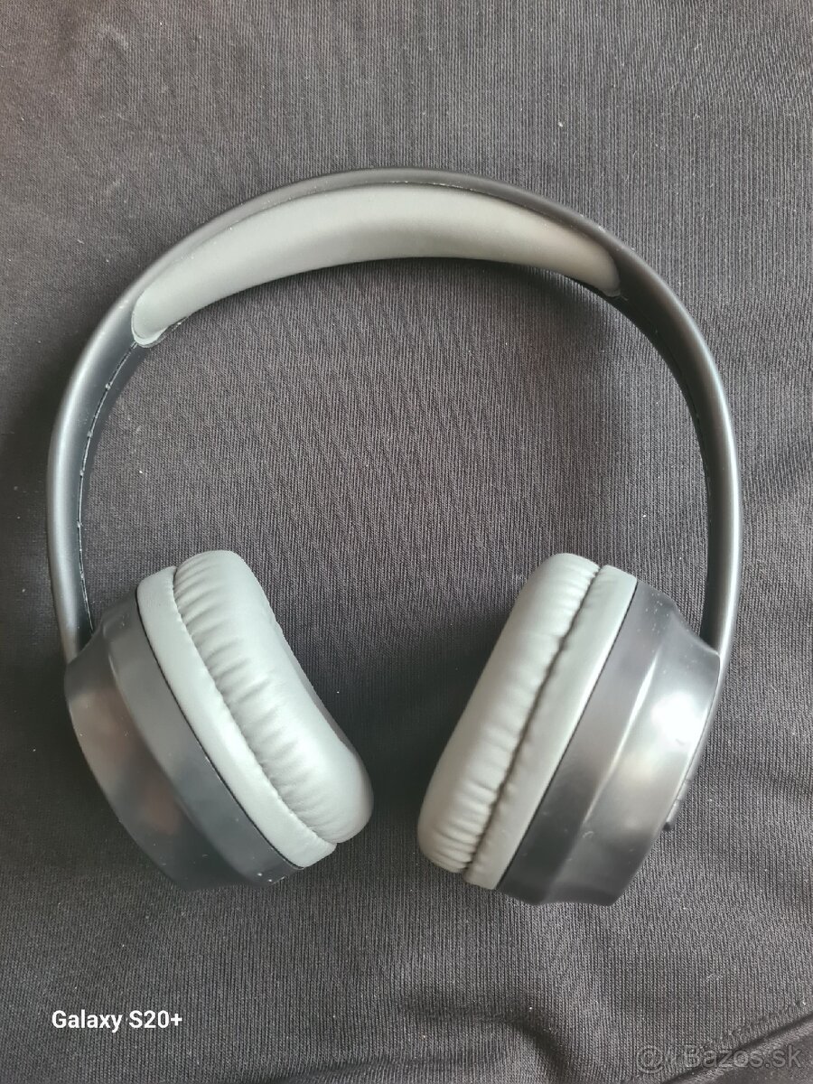 Sluchadla music hero