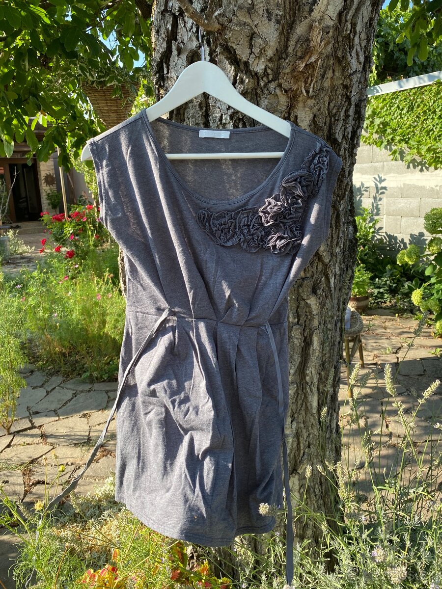 Romanticky bavlneny top z Promodu