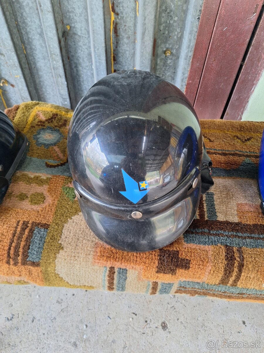 Prilba na moto