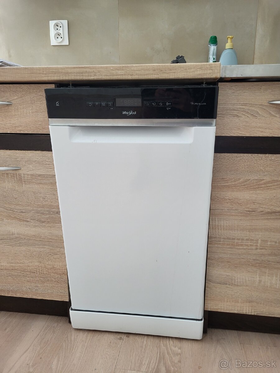 Umyvacka riadu 45 WHIRLPOOL