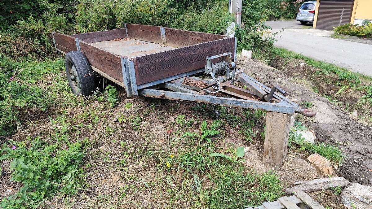 Predám vlečku za traktor 310x140 cm s ručným navijákom
