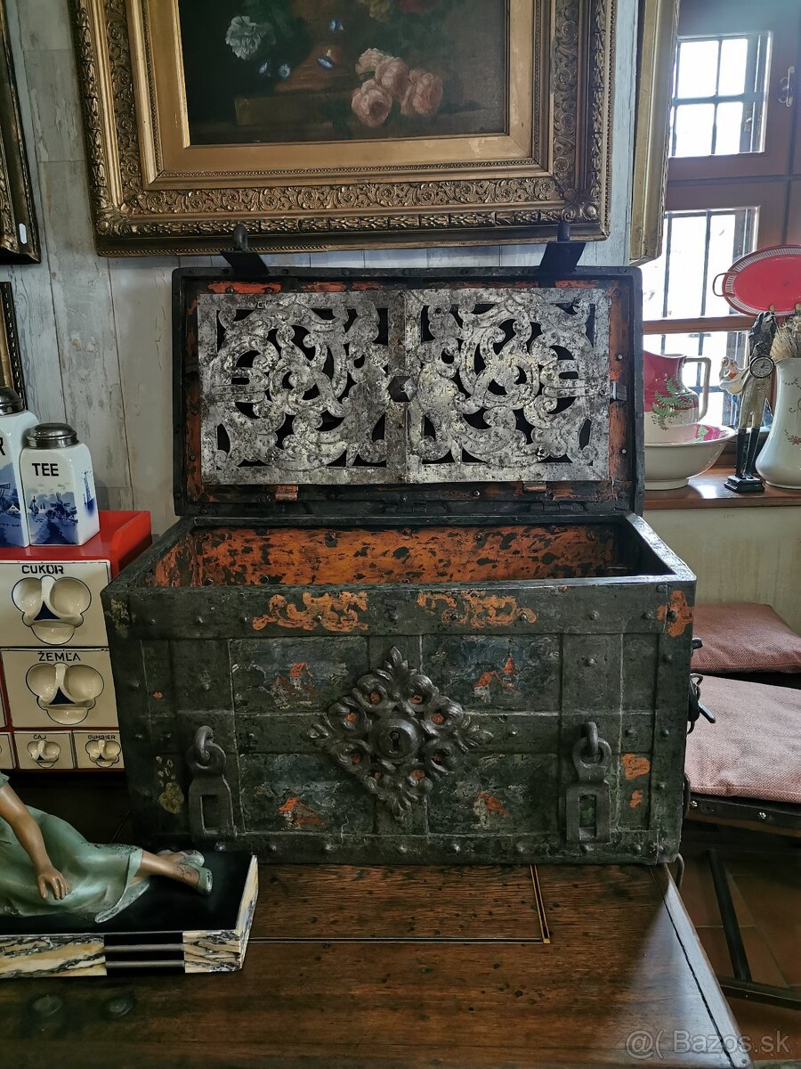 Original renesančna truhlica na predaj