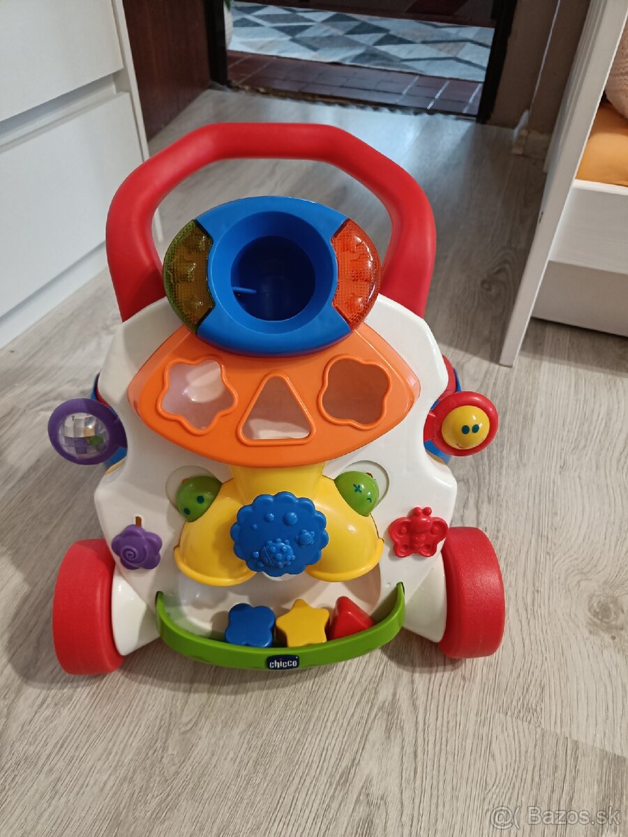 Chicco choditko