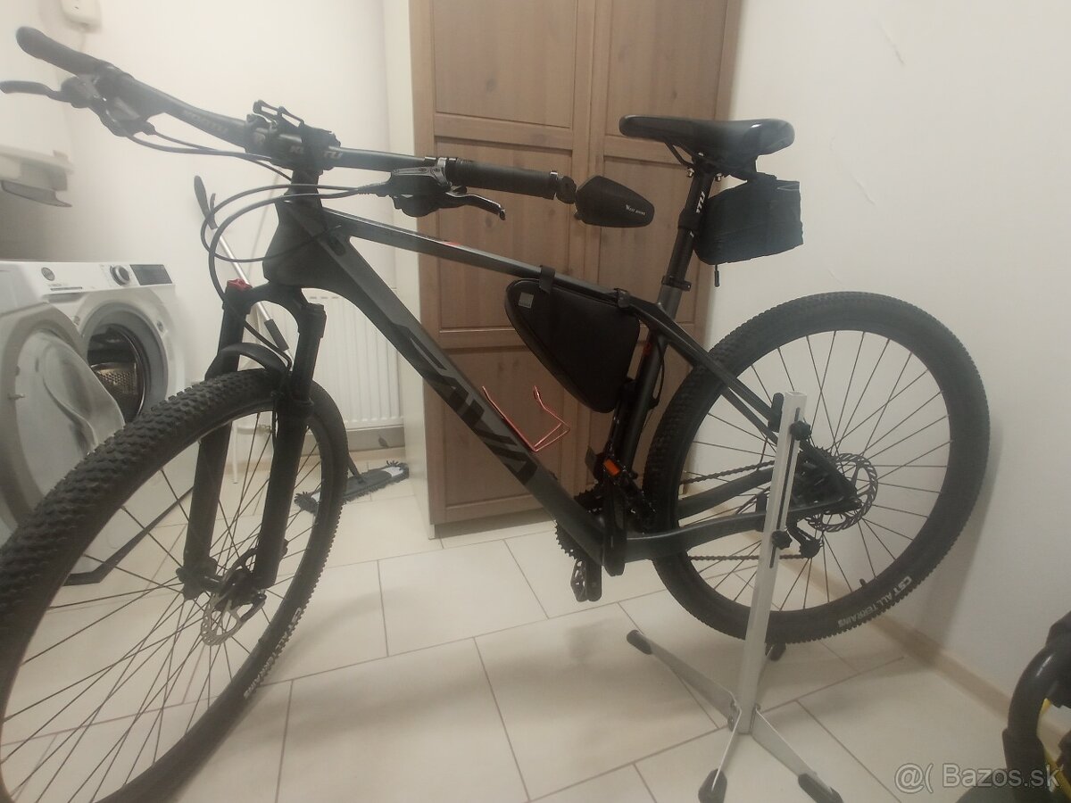 Horský bicykel 29" Sava 29 Carbon 3.2 vel 19"/L