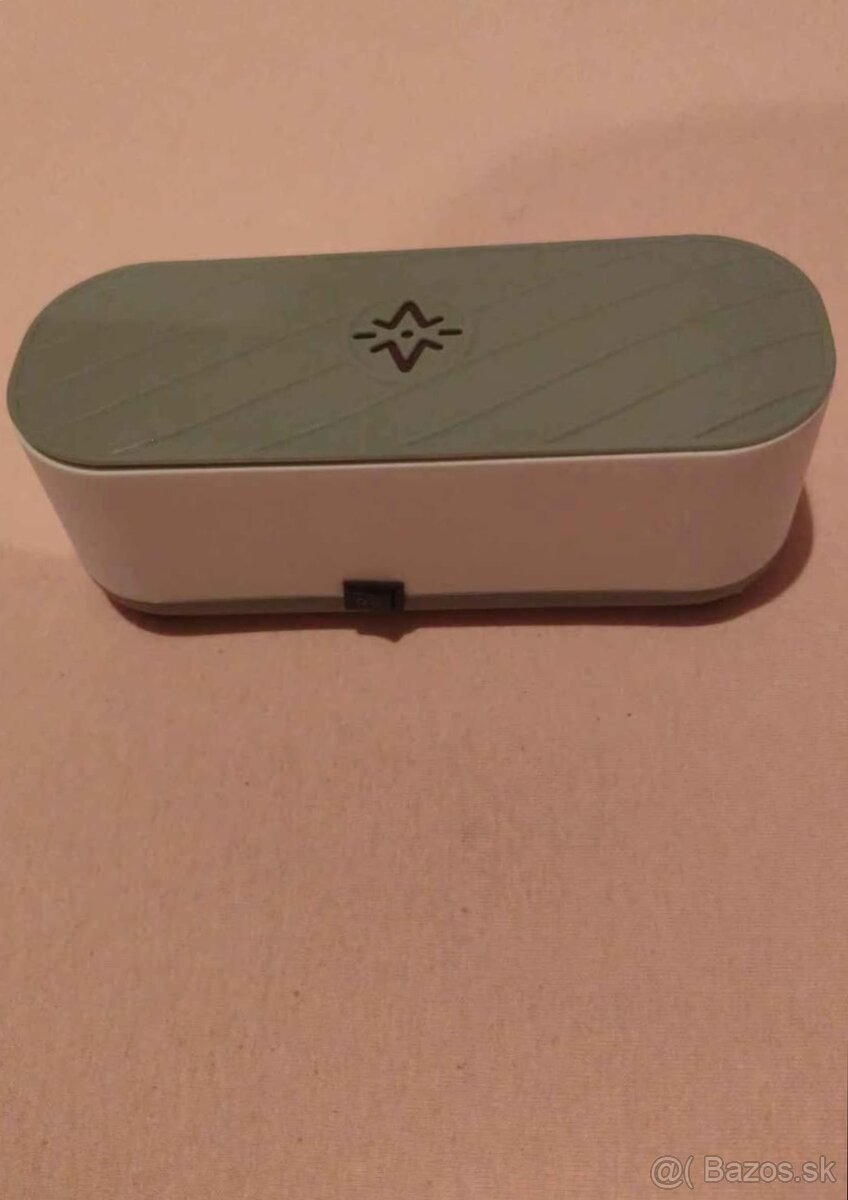 Ultrazvuková čisticka .