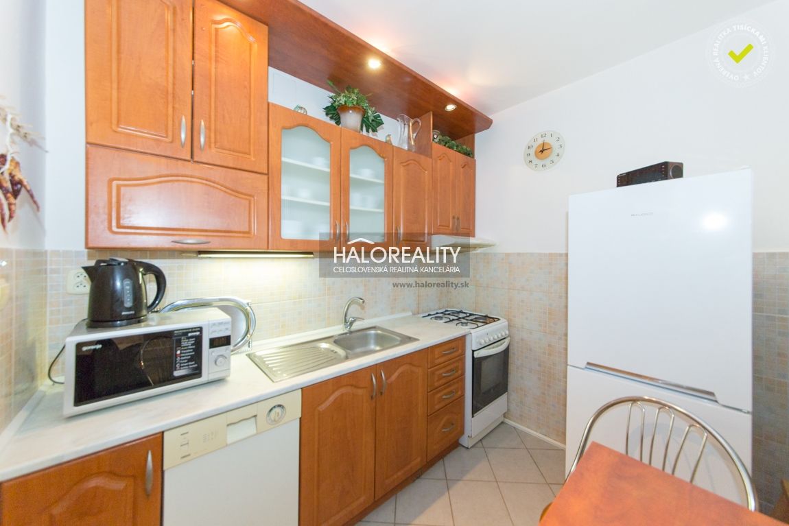 HALO reality - Predaj, trojizbový byt Bratislava Dúbravka, S