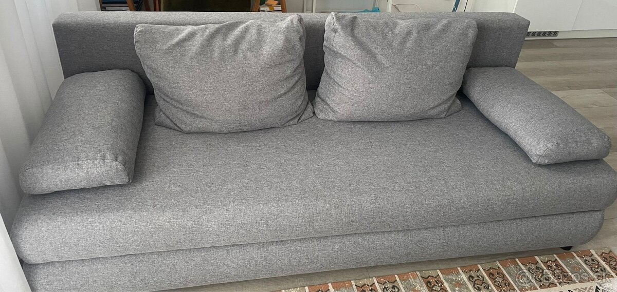 Predam rozkladaciu sedačku