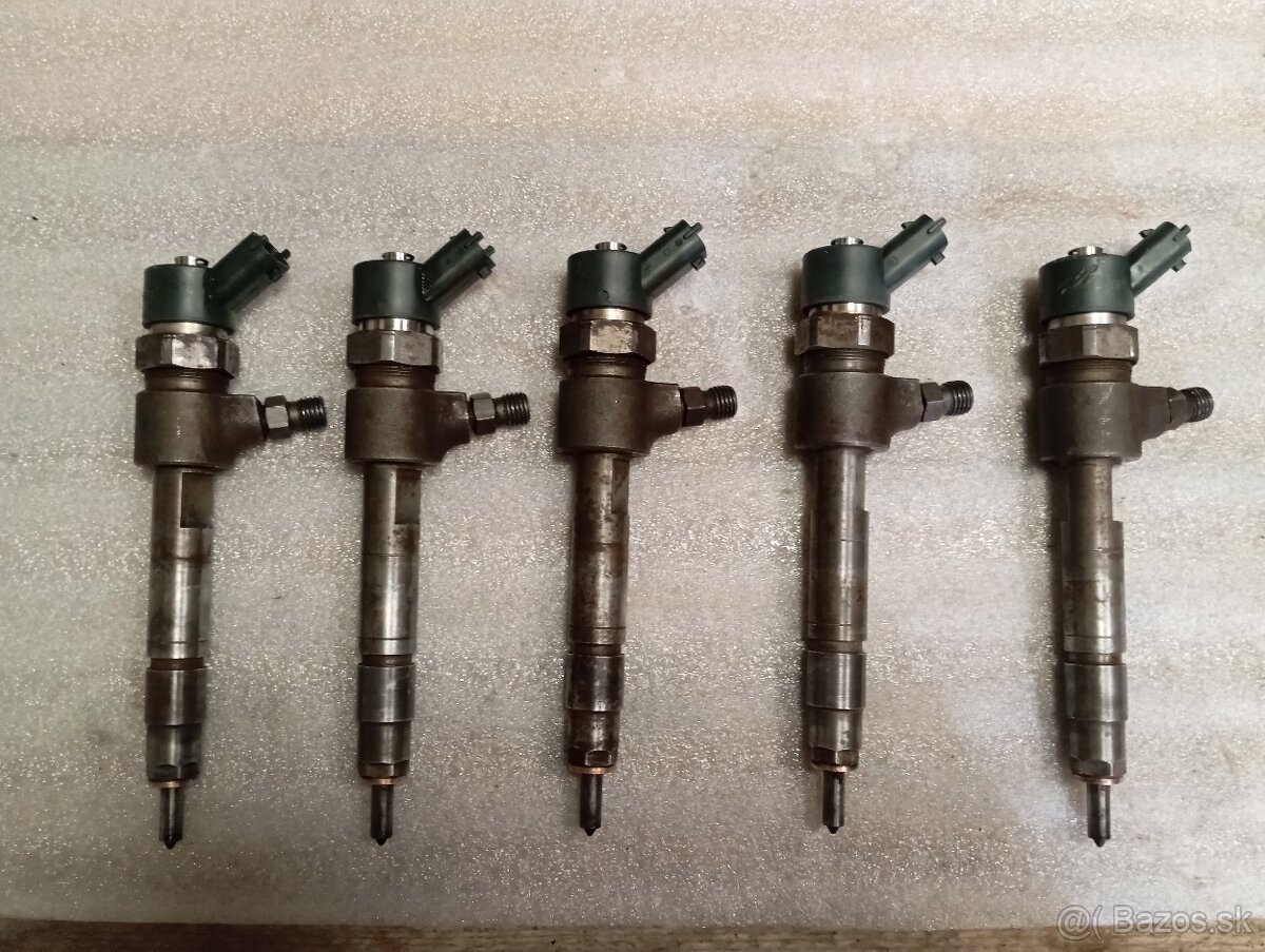 Vstrekovacie trysky 0445110119