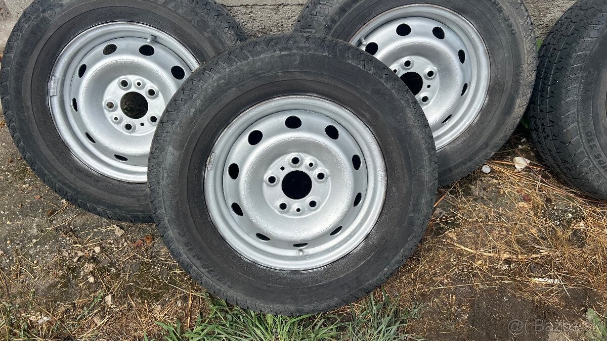Citroen Jumper 215/70 R15C komplety