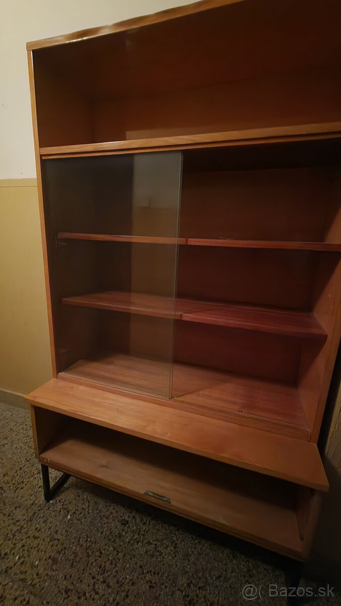 Retro knižnica