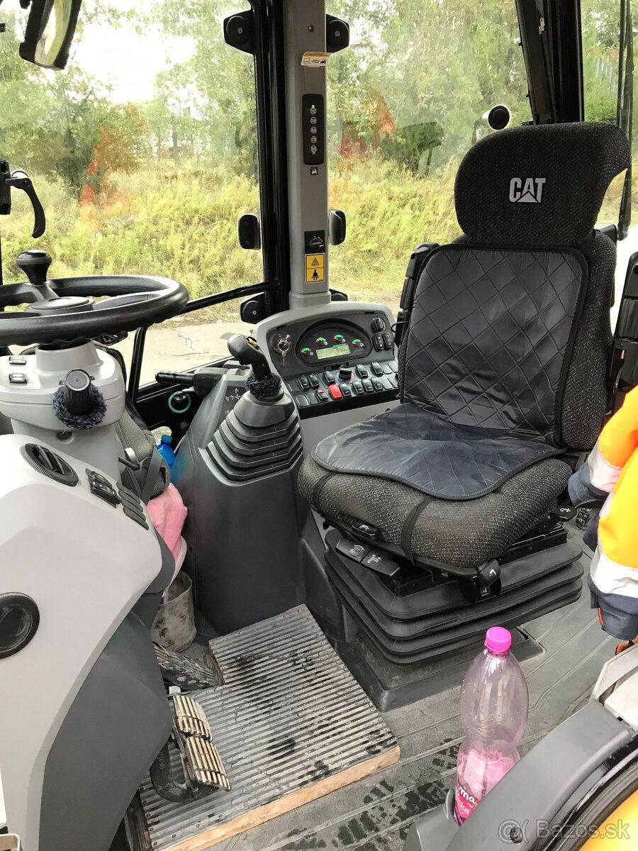 Caterpillar 432F2
