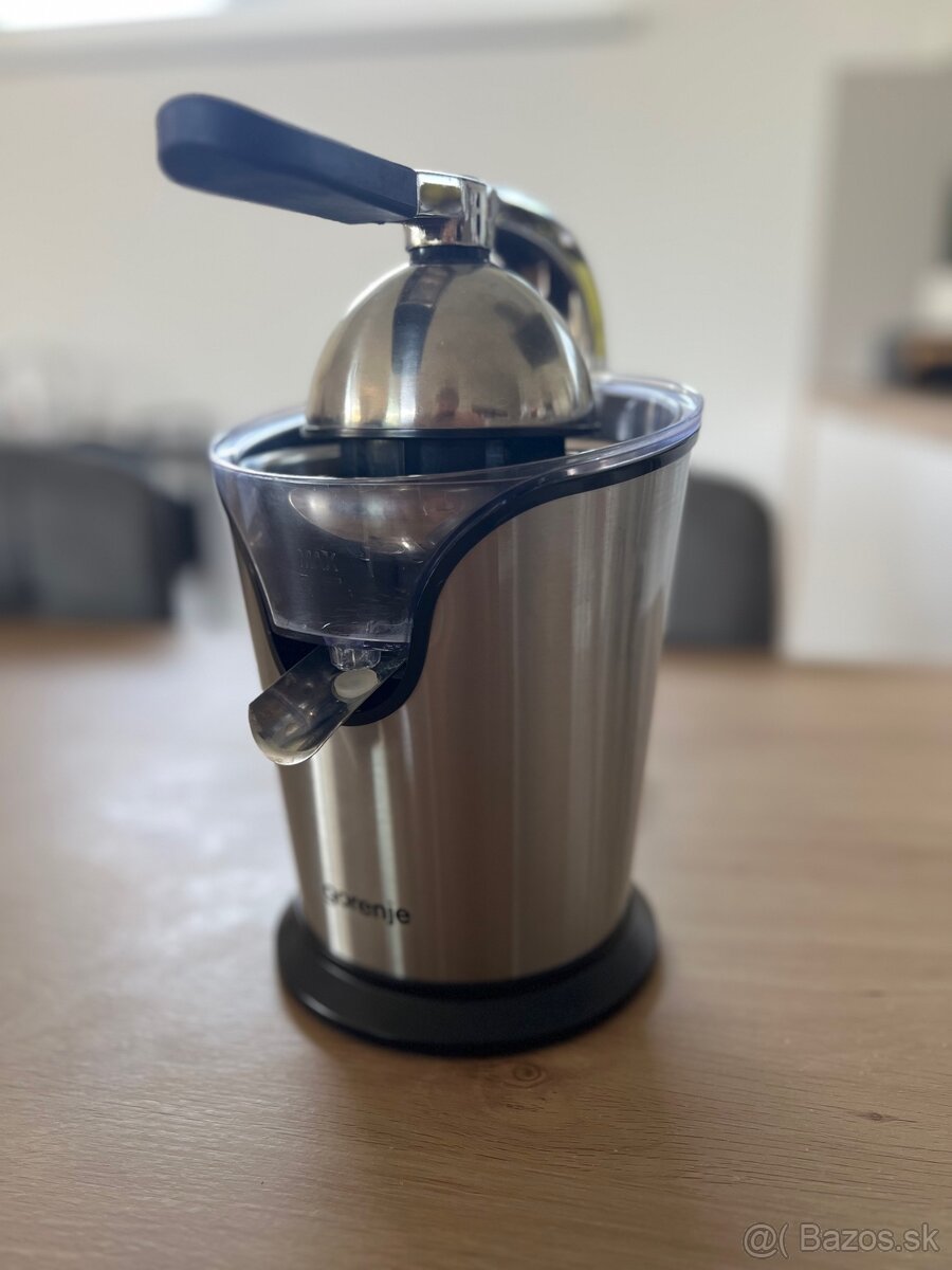 Odšťavovač Gorenje CJ100HE