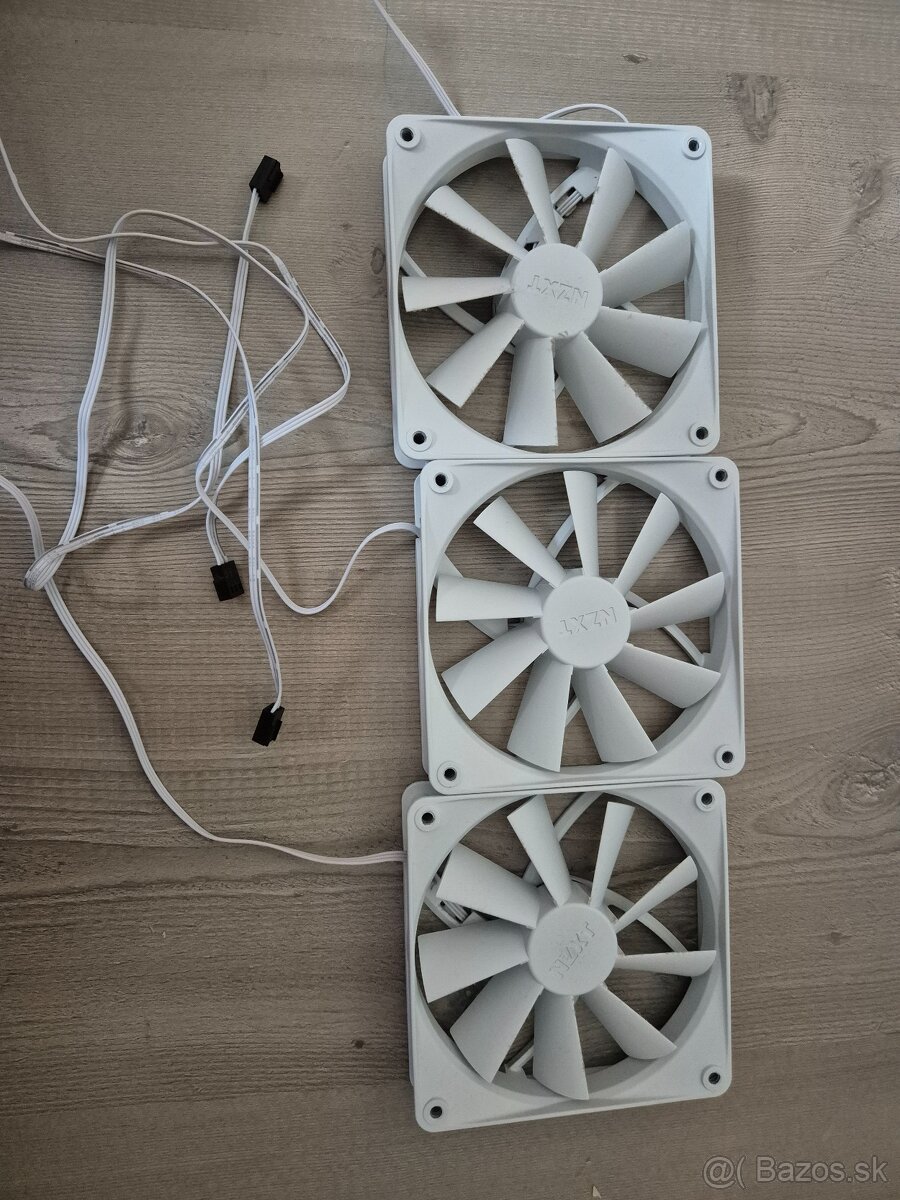 Predám 3 ks vetrákov NZXT 120mm