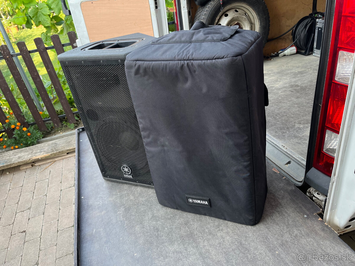 obal na reprobox Yamaha DSR112 .