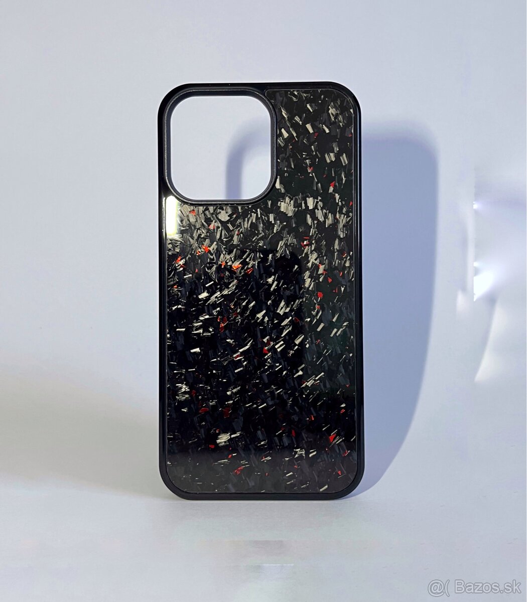 Karbonovy kryt na iphone / kryty na iphone