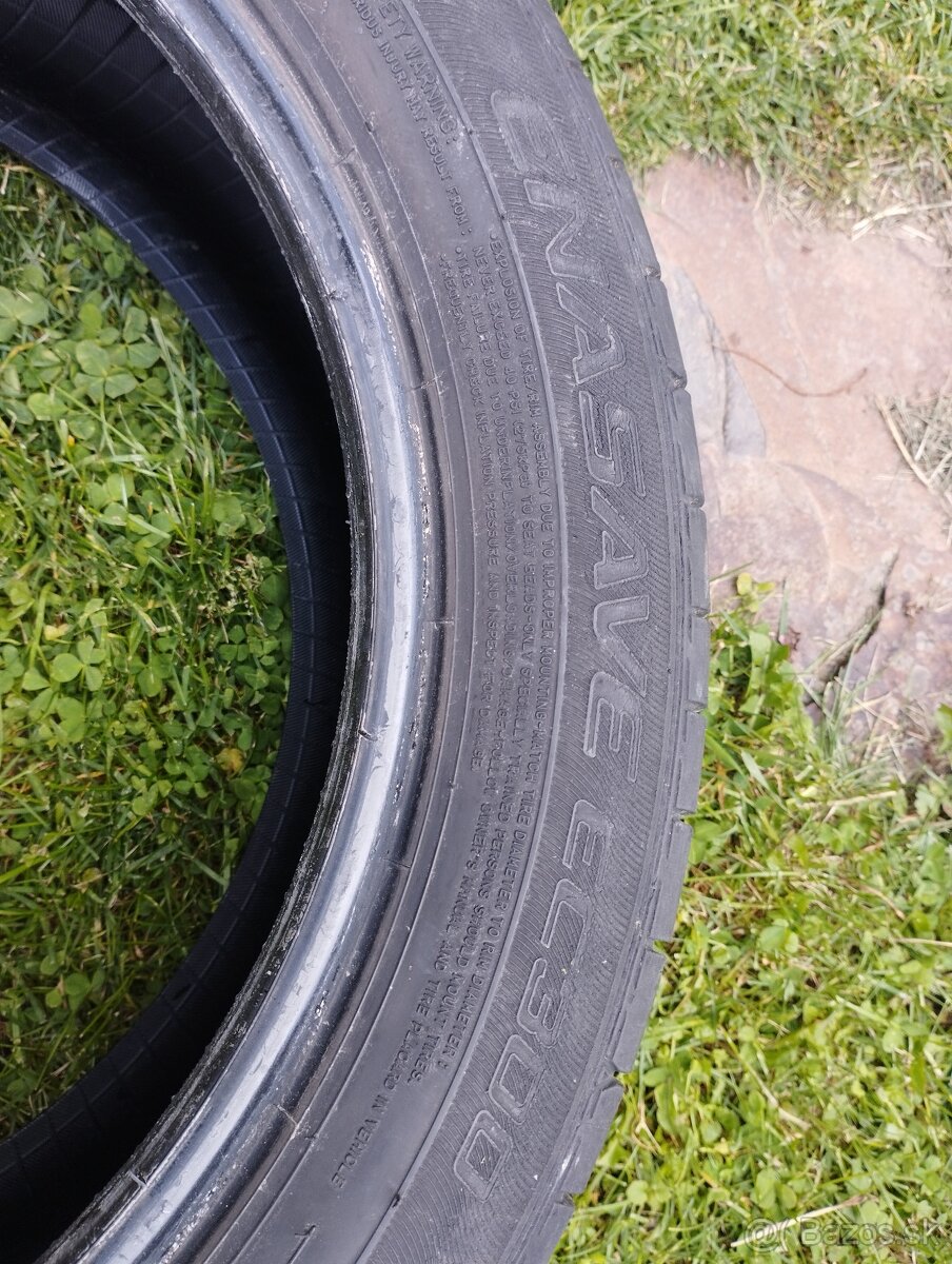 Dunlop 215x50 R 17 letné