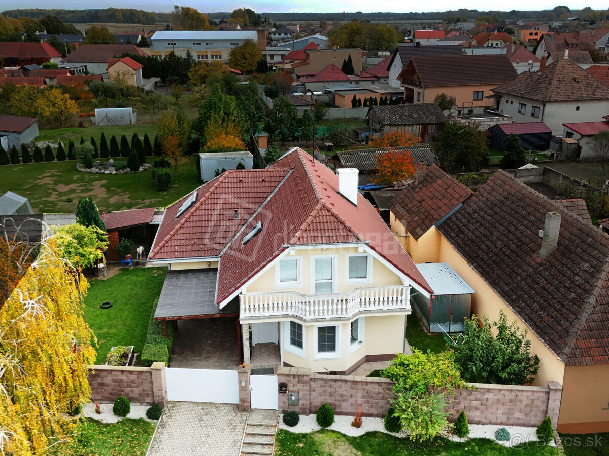 ZNÍŽENÁ CENA Ponúkame Vám exkluzívny rodinný dom,…