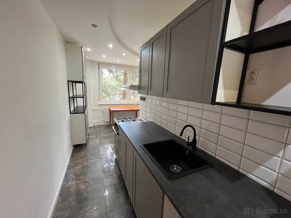 🏠2-izbový byt na Rákócziho – 550 €/mesiac s réžiou