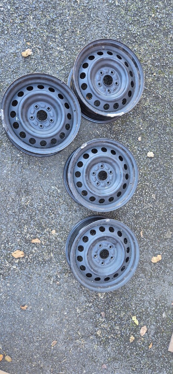 Suzuki Vitara Plecháče R16 5x114,3/60,1