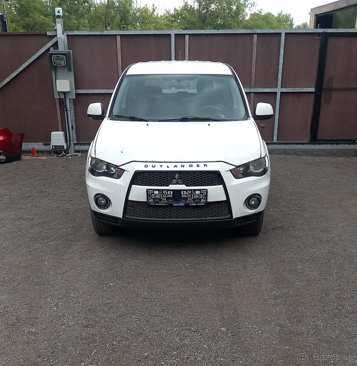 Mitsubishi Out II 2,2TD 130kW r.v.2011