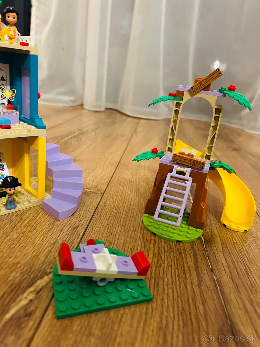 LEGO 42636 MATERSKÁ ŠKOLA V HEARTLAKE