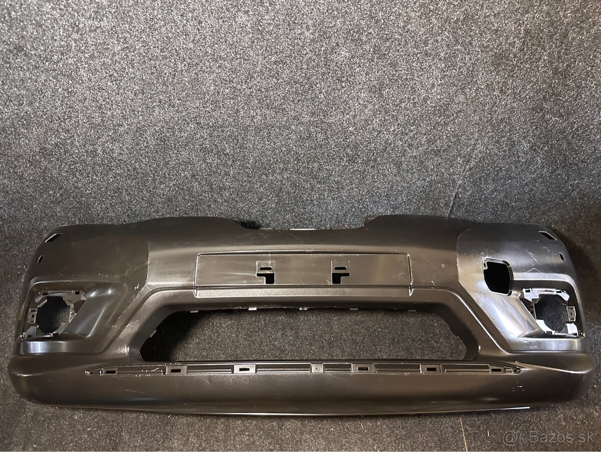 Nárazník Nissan Xtrail T32 - ORIGINAL NOVY