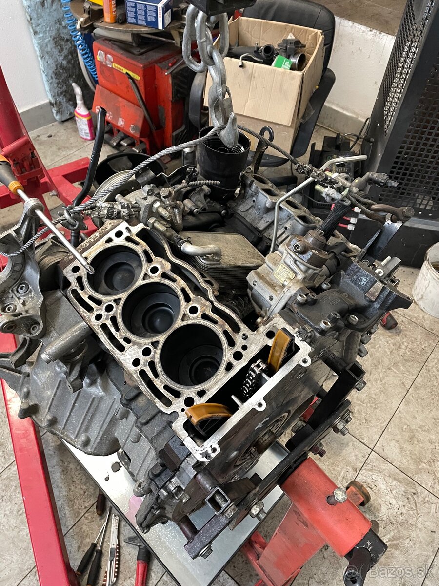 Blok motora V6 Audi 3.0tdi