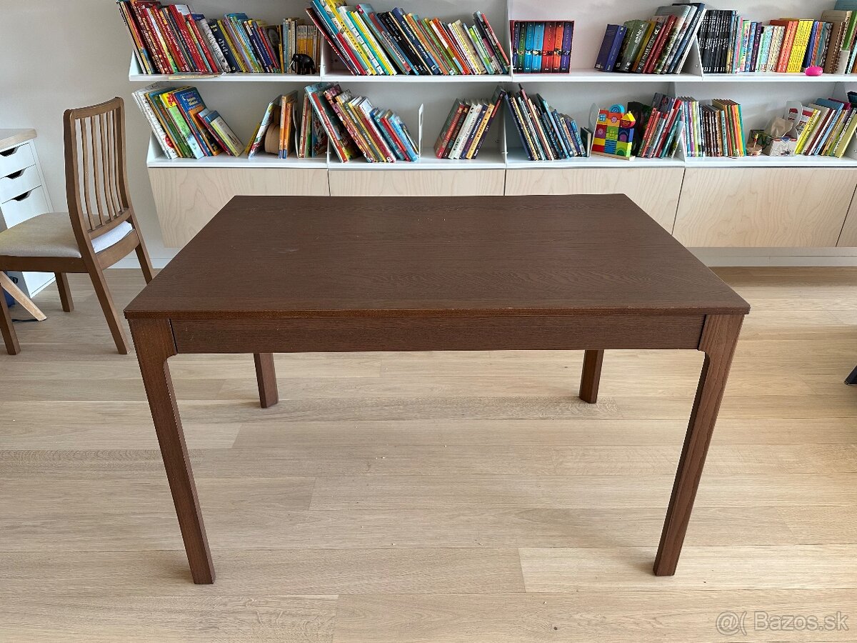 Rozkladací stôl Ekedalen