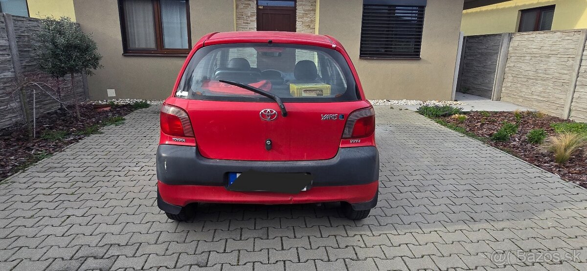 Toyota Yaris 2001