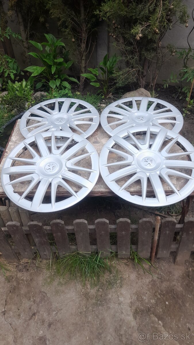 Puklice Peugeot 16"-4kusy za 60eur