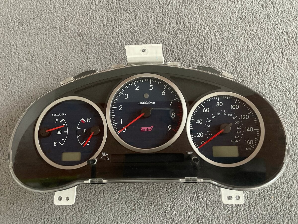 Subaru Impreza WRX STI Prodrive budíky
