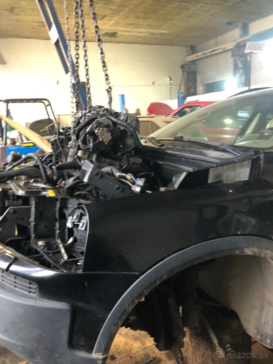 Rozpredam Volvo XC90  D5. 120kw